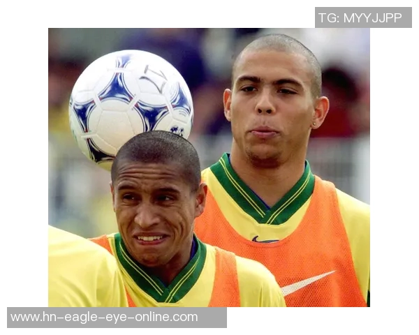 罗纳尔多：从天赋少年到世界足坛传奇的成长之路与辉煌成就